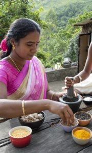 Jancy mischt Gewürze